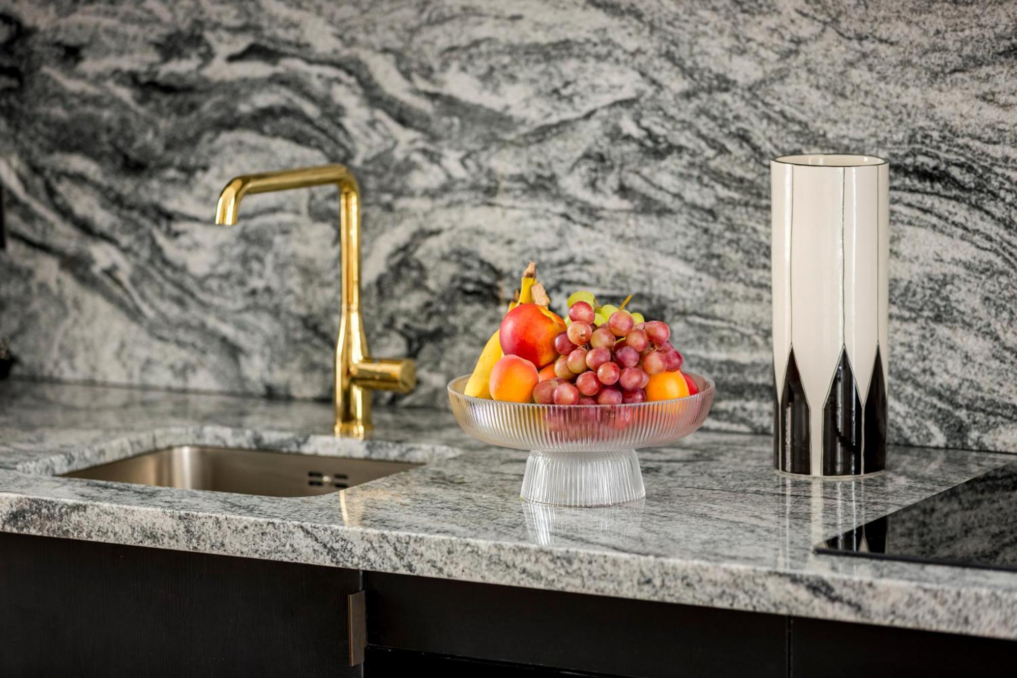 Merveil - Signature Suite - Marais - Montmartre ปารีส ภายนอก รูปภาพ